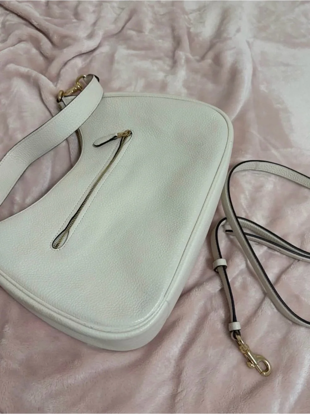 Coach White Leather Hobo Bag with Gold Hardware
